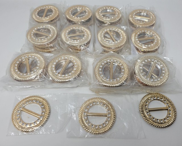Lot of 75 Gold Plastic Rhinestone Studded Belt Buckles Round Craft Embellishment Lot of 75 Gold Plastic Rhinestone Studded Belt Buckles Round Craft Embellishment