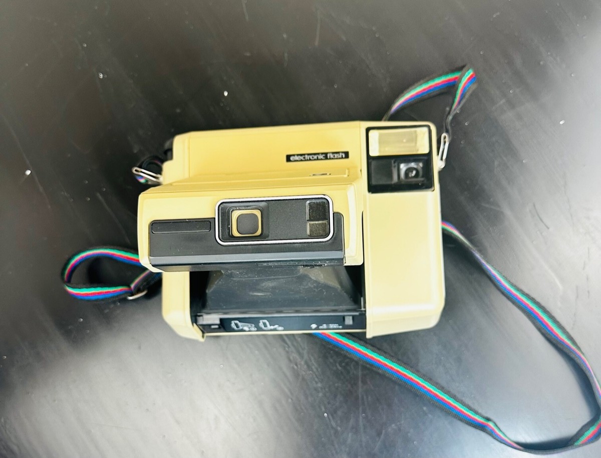 ドイツ製？Kodak ヴィンテージフィルムカメラ Vintage Kodak Hawkeye Instamatic R4 Camera With Box And