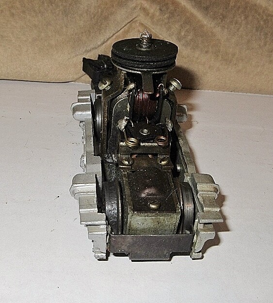 AMERICAN FLYER PA ALCO DIESEL FRONT MOTOR TRUCK ASSEMBLY,W/SIDE FRAMES