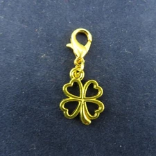FOUR LEAF CLOVER Charm Zipper Pull Keychain Add On Clip Dangle Gold Tone Small