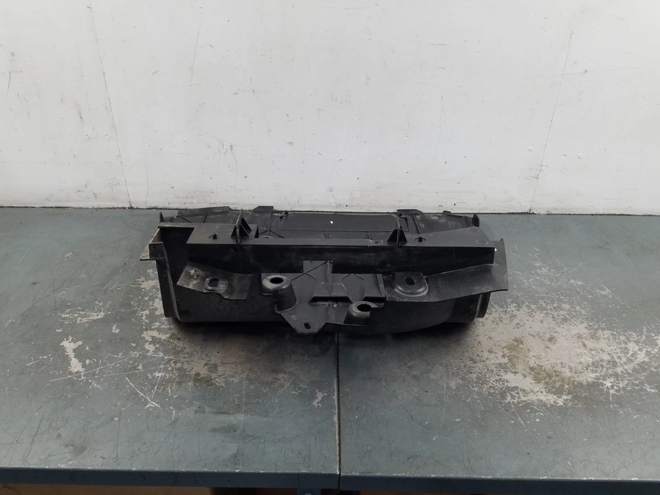 Pontiac GTO 2006 OEM panel trasero debajo de la carrocería #1018 L5 Foto 3 de 4