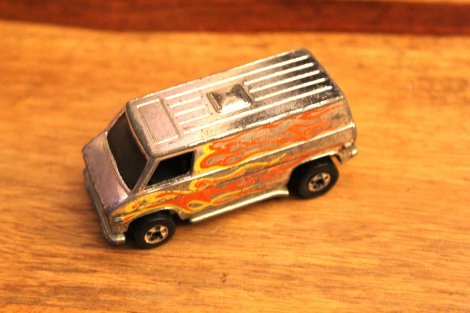 1974 Hot Wheels Super van Chrome Red Yellow Flames Hong Kong Diecast - Image 4 of 4