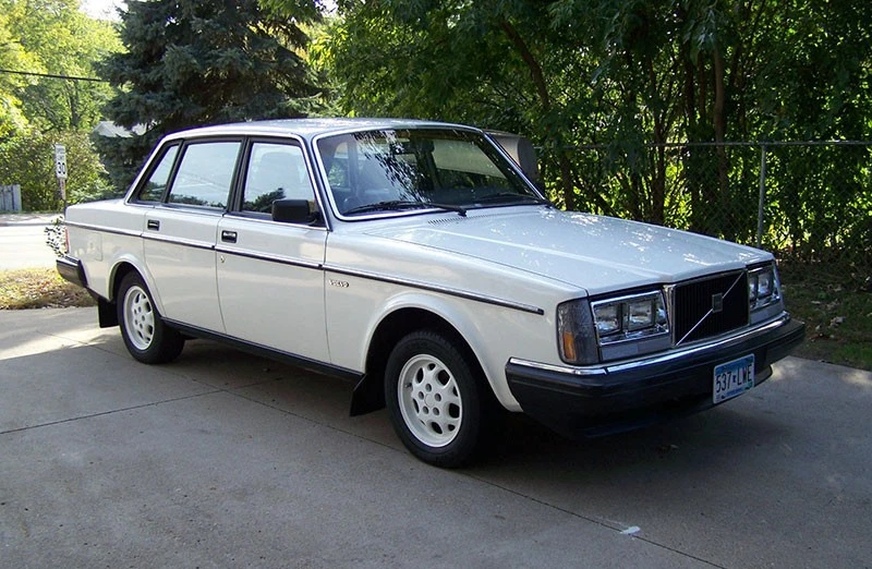 No one would suspect that this Volvo 240 police package car is sitting on a high performance suspension system.