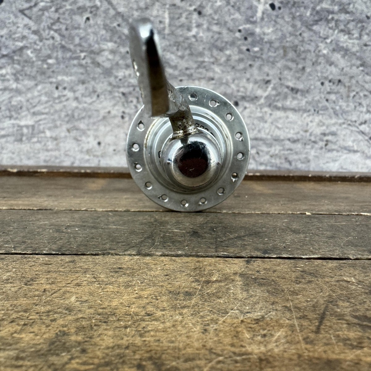 Vintage Shimano 600 HB-6207 Rear Hub 32H 126mm QR Freewheel Japan
