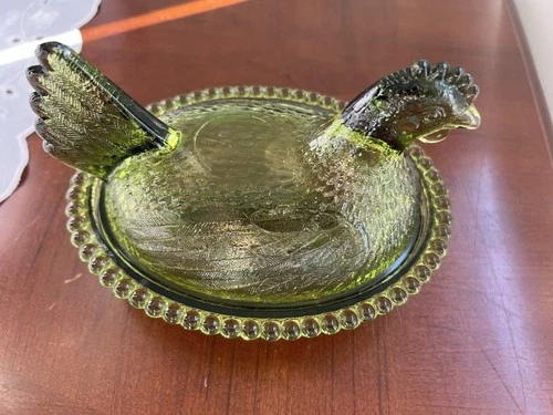 Vintage Indiana carnival glass hen chicken on nest iridescent green candy dish