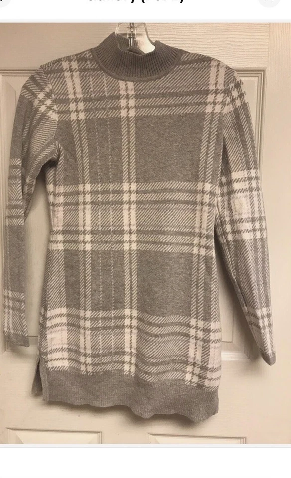 Isaac Mizrahi Live Plaid Sweater Gray White Tunic Long Sleeves L NWOT A390253 - Image 2 of 4