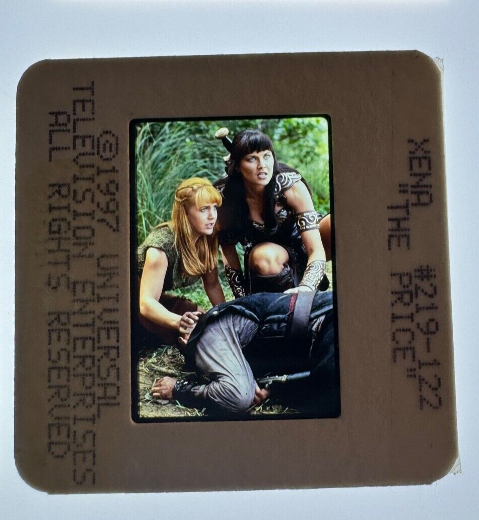 LMP37-095 1990s Xena Warrior Princess Actress Lucy Lawless Orig