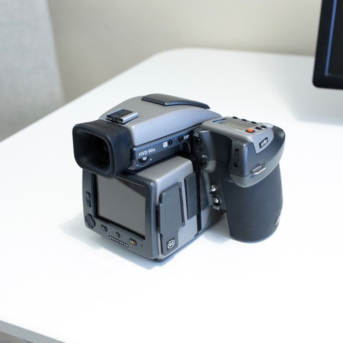 Hasselblad H4D-40 Body (Only 4852 shots) - Mint Condition (9/10) - Picture 3 of 4