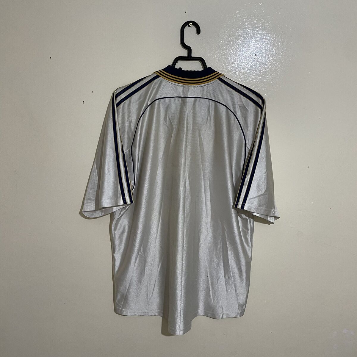 Real Madrid 1998 2000 Authentic Home Jersey Rare Adidas Real Madrid 1998 2000 Authentic Home Jersey Rare Adidas