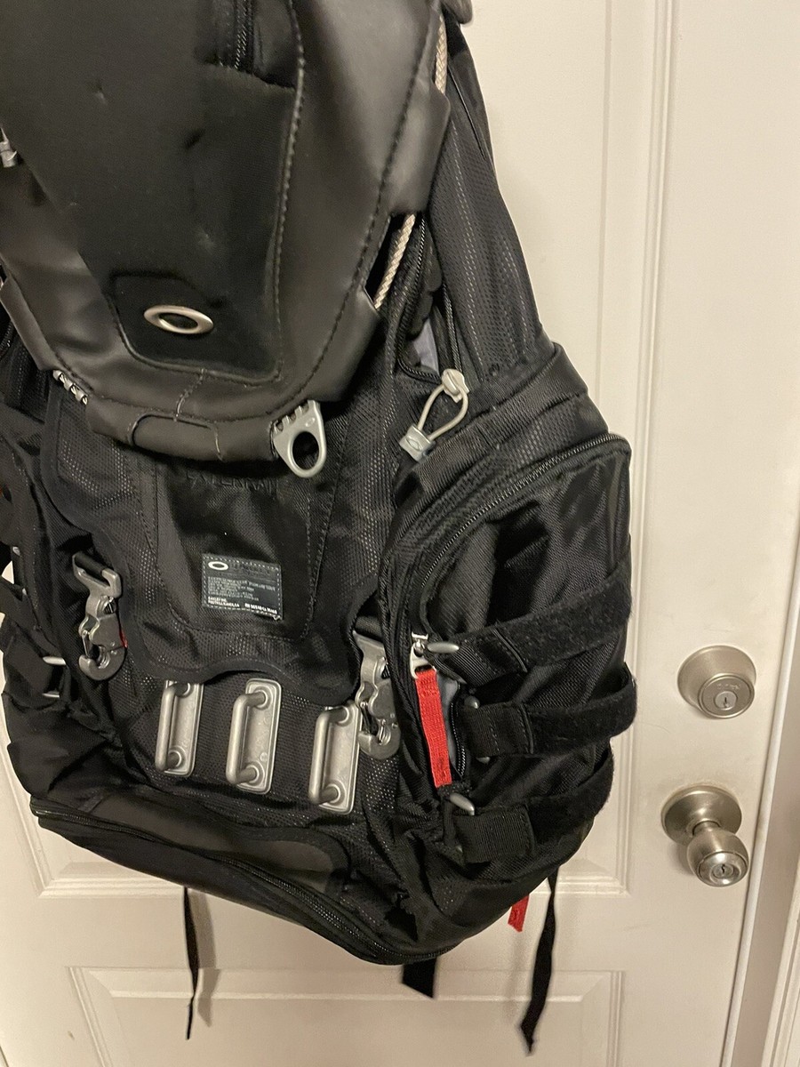 Oakley Kitchen Sink AP Tactical Black Bag | eBay