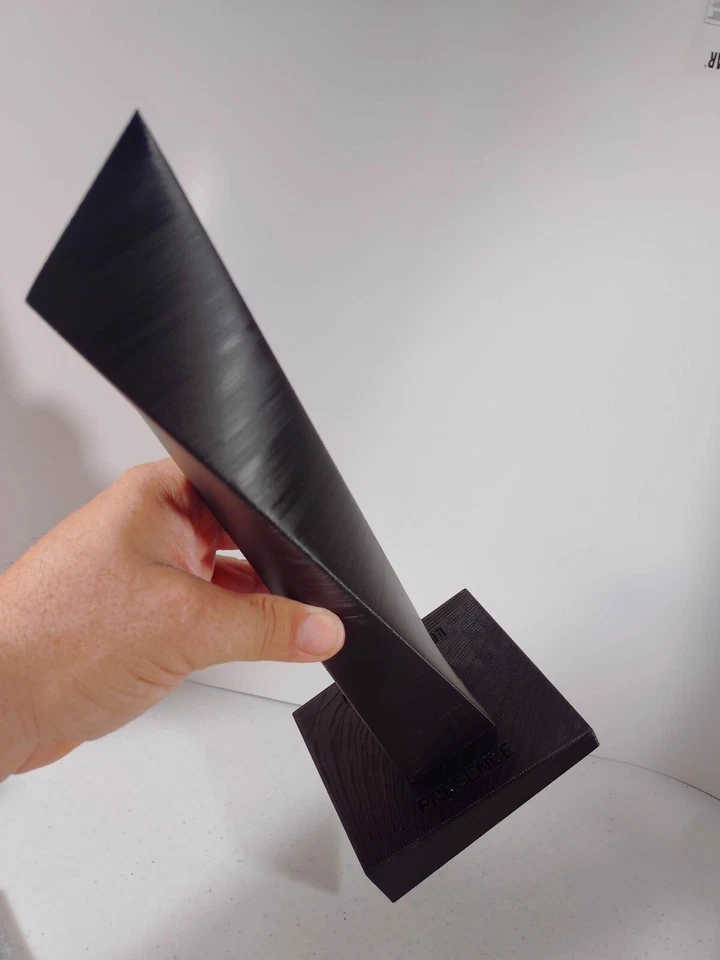 Led Zeppelin Fans! Get your own "The Object" Sculpture replica Apprx 12inch High - Image 3 of 4