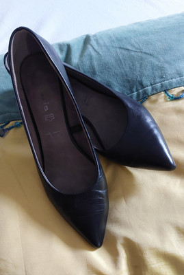 Tamaris Damen Pumps Leder Schwarz spitz Stilettoabsatz 39 Slip-On