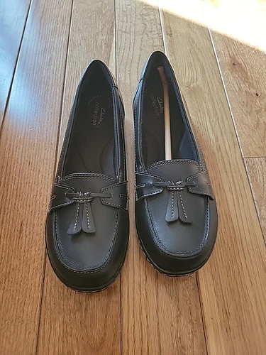 Mocassini Clarks Ashland Bubble da donna taglia 9 M NERI in pelle scarpe slip on NUOVI