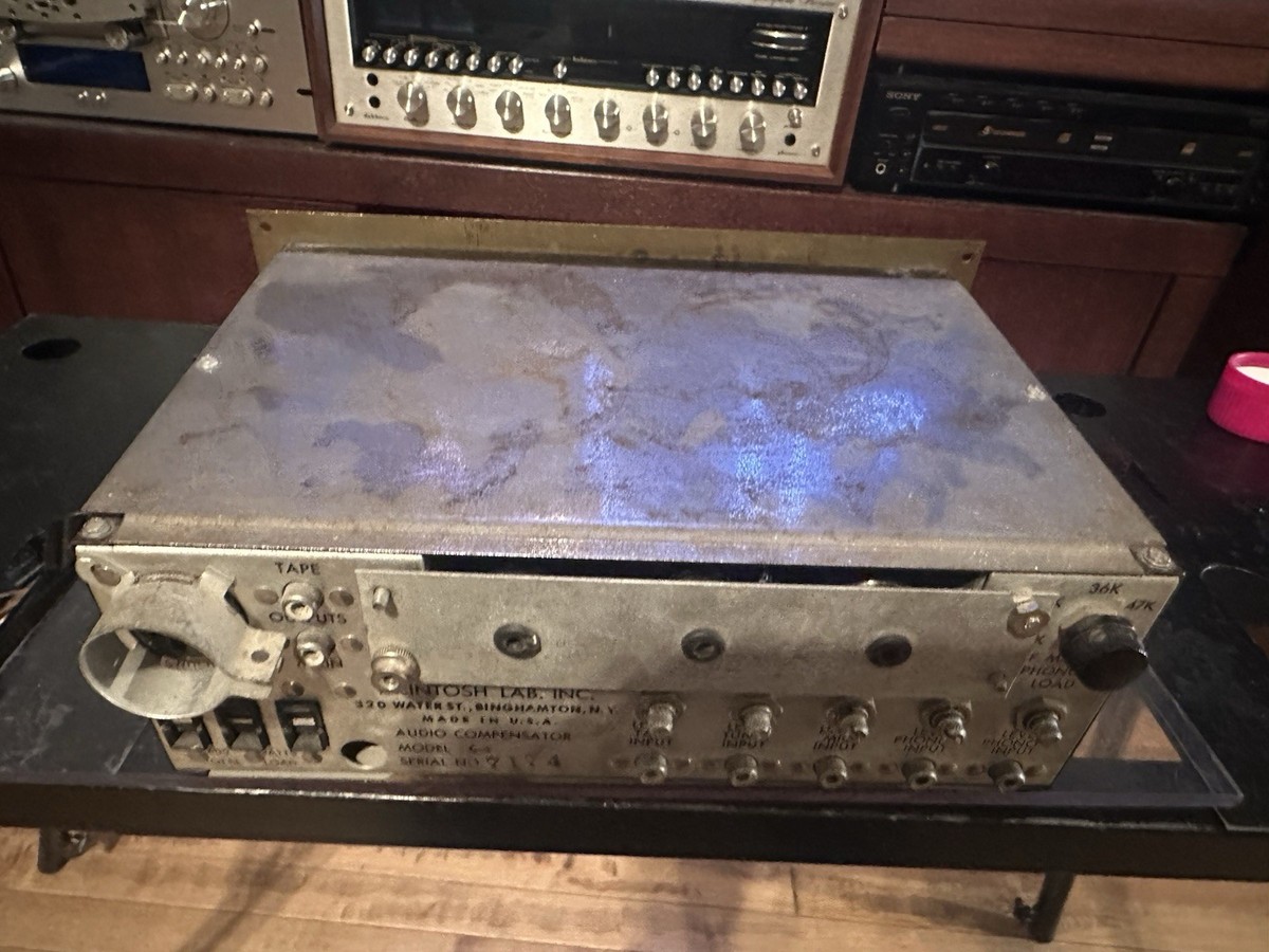 アンプ Macintosh audio compensator model C8 McINTOSH C-8 RECORD COMPENSATOR / VACUUM TUBE PREAMPLIFIER