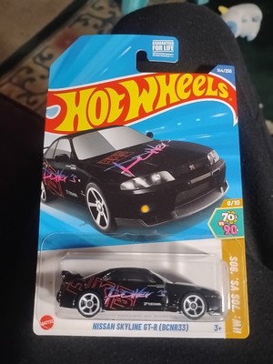 Hot Wheels HKS Nissan Skyline GT-R (BCNR33)