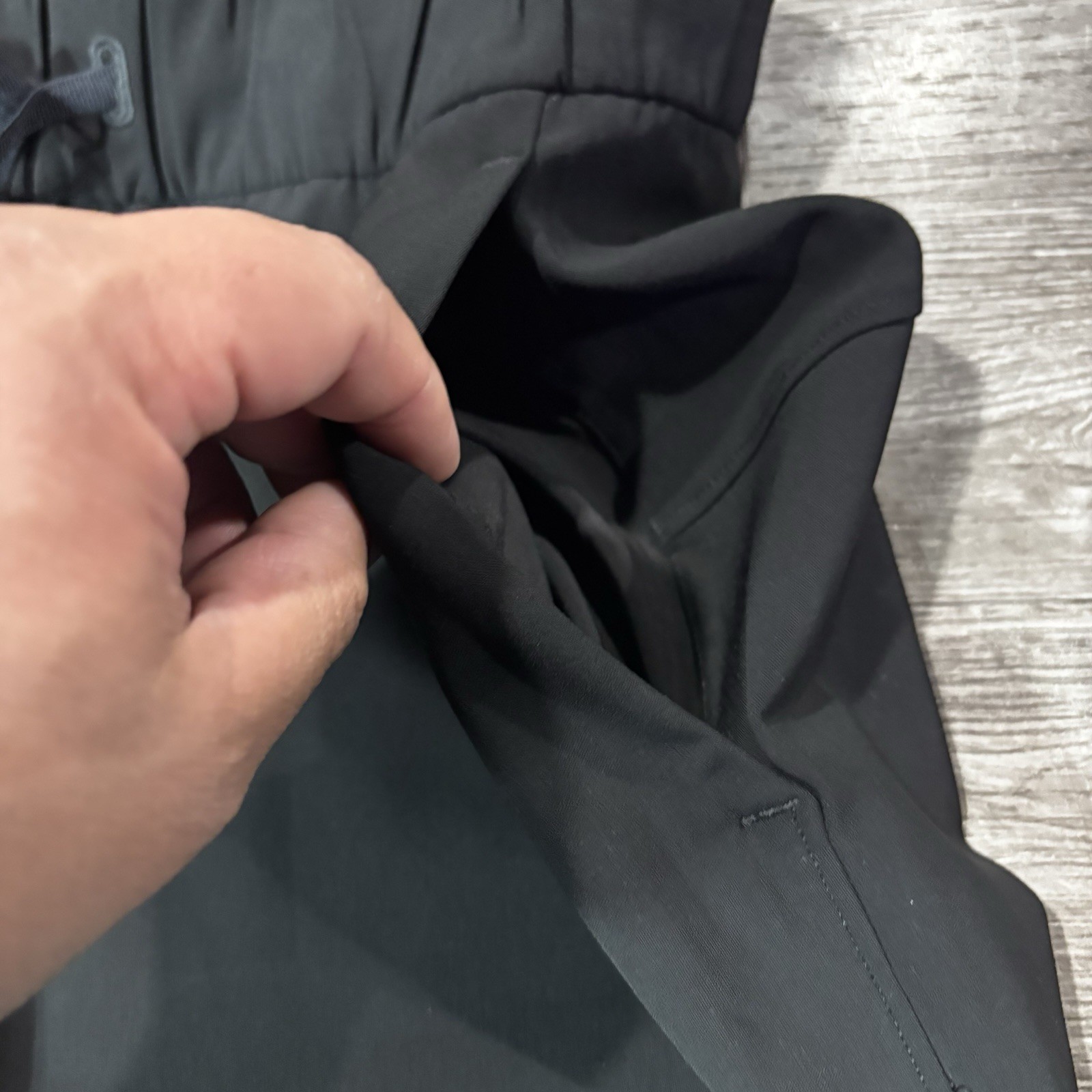 Lululemon Black Lightweight Drawstring Jogger Pan… - image 3