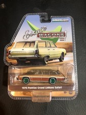 GreenLight 1/64 Green Machine chase Estate Wagons 76 Pontiac Grand leMans safari