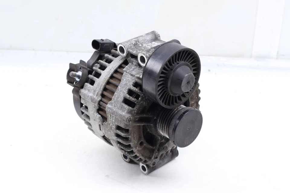2009-2012 BMW 328I XDRIVE E90 LCI - Alternator (180 AMP) 7550968 - Image 3 of 4