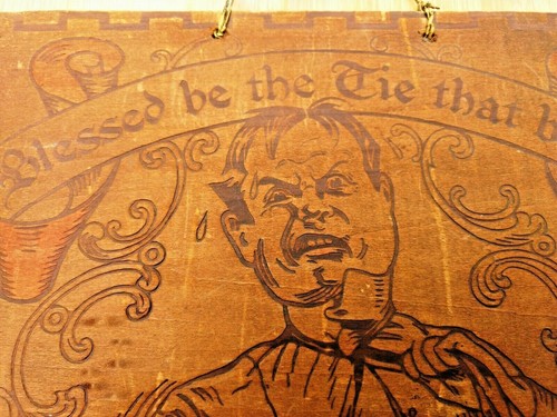 Man Cave Sign “Blessed Be Tie That Binds” Burned on Cigar Box Top Vintage - Picture 3 of 10