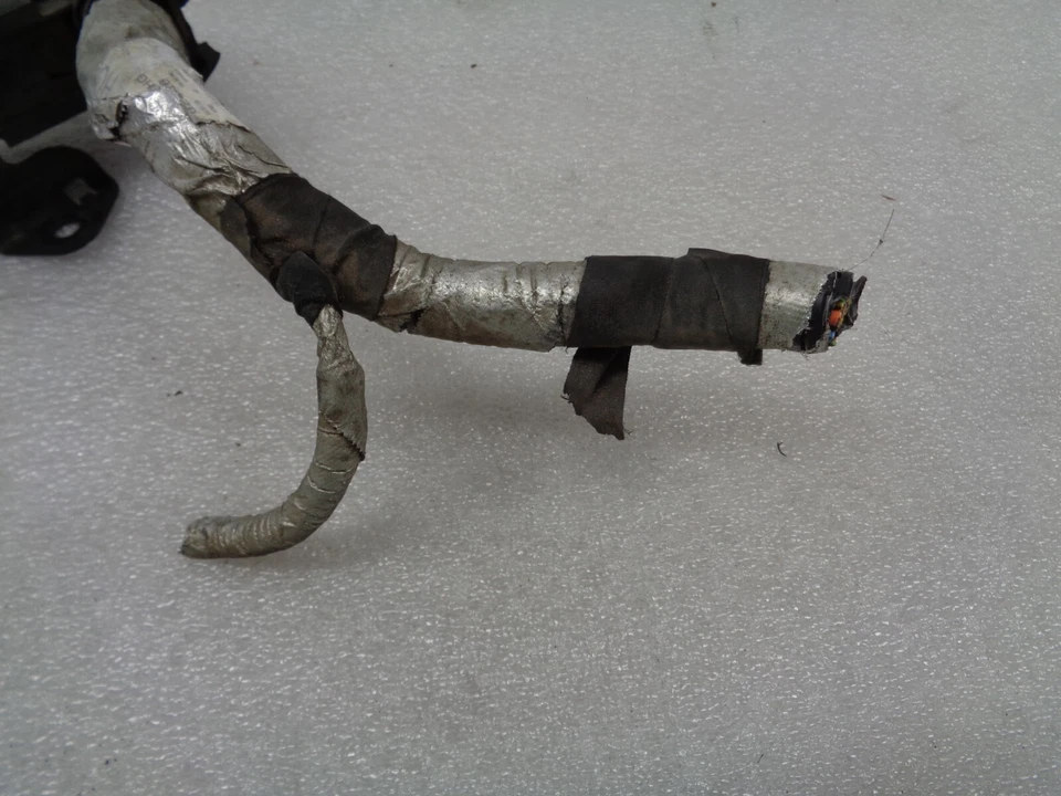 2009 Ford Econoline E450 Main Wire Connector OEM AK2412124 - Image 4 of 4