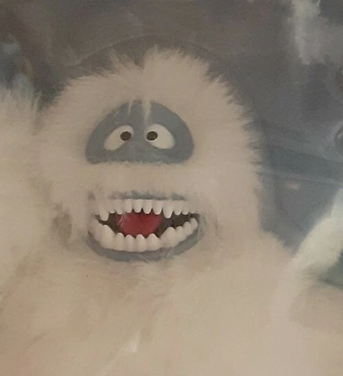 Экшн-фигурка Rudolph Misfit Toys Bumble Abominable Snowman Monster 8 дюймов Deluxe - Изображение 3 из 4