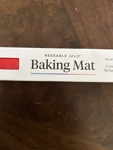 Trader Joes Reusable 12” X 17” Baking Mat - Red - 第 2/5 張圖片