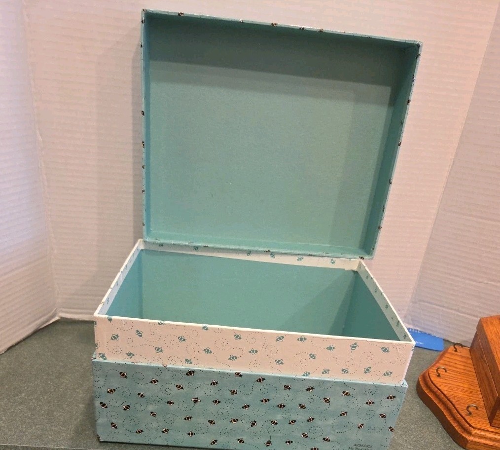 Lang And Wise Collectibles  My Red Wagon Box 1998 Sue DREAMER