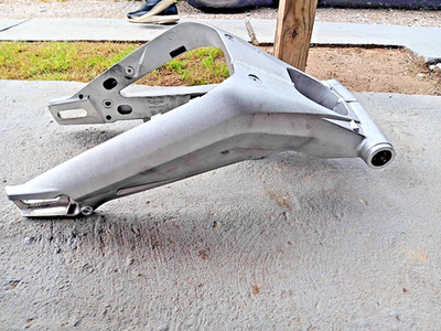 2024 Triumph daytona 675 moto 2 swingarm