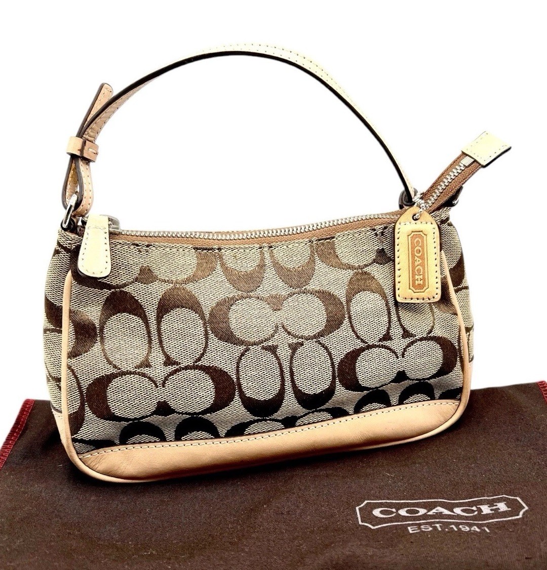 バッグ Coach Brown Signature mini pouch Coach Box Program Patent Signature Leather Essential Mini