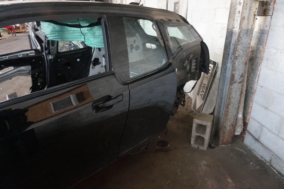 Rear Left Driver Door Assembly Black OEM 51007427335 BMW I3 94 REX 2014-21 - Image 2 of 4