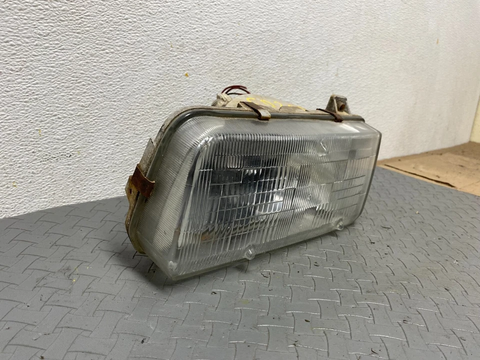 Faro lateral izquierdo Toyota Corolla FX 1987 OEM C0201 DG Foto 3 de 4