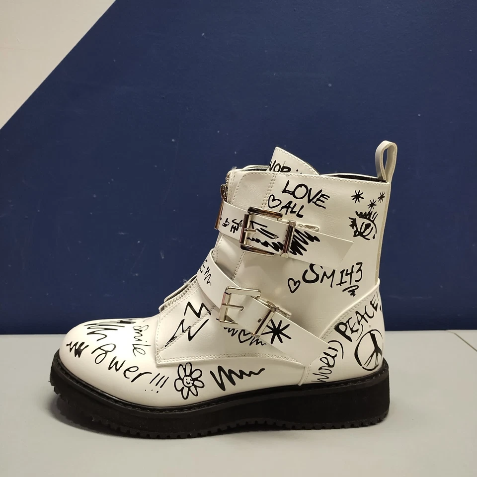 Botas de tornozelo Steve Madden JWORDUP meninas 4 brancas pretas com zíper frontal biqueira redonda em excelente estado usado - Imagem 4 de 4