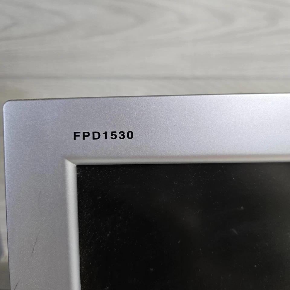 *TWO* Gateway - FPD1530 - 15" - LCD Gray Black Computer Screen Monitor w/Stand - Image 4 of 4