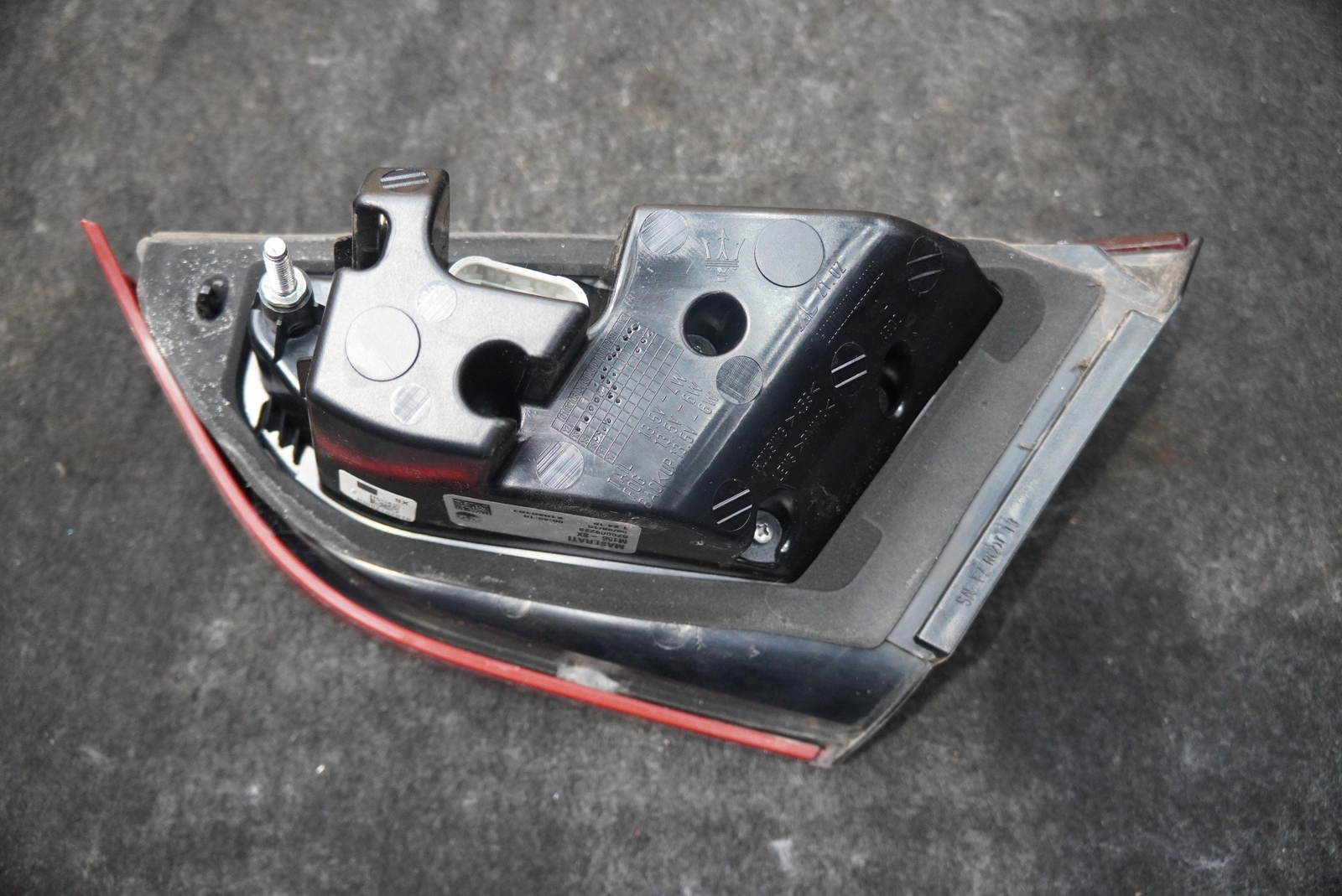 Rear Left Inner Trunk Lid Tail Light Lamp 670009229 Maserati Quattroporte M156