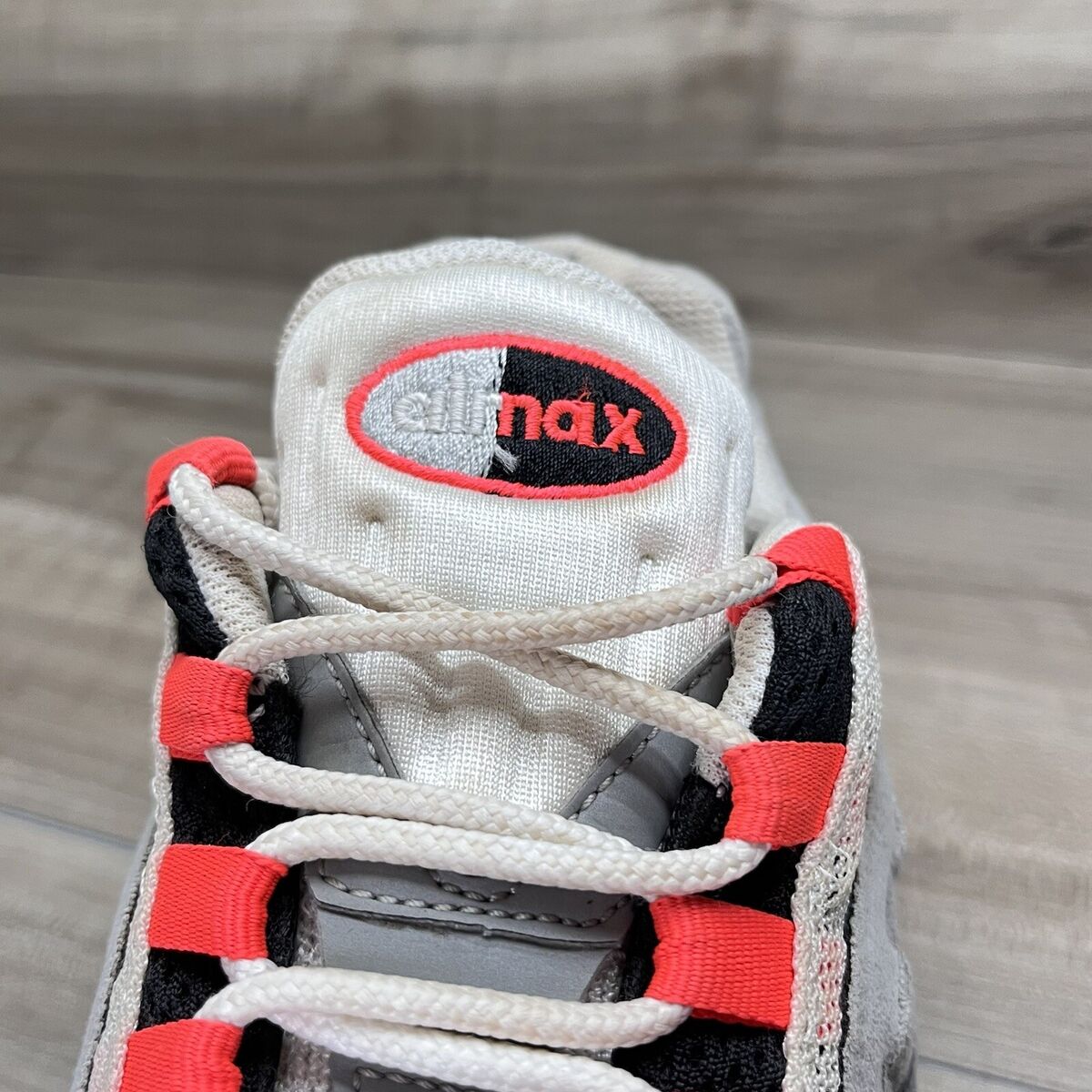 Nike Air Max 95 Solar Red Mens Size 8.5 White Black Grey Nike Air Max 95 Solar Red Mens Size 8.5 White Black Grey