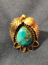 Nice Vintage Native American Navajo Sterling Silver Turquoise Ring