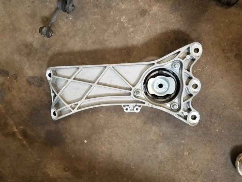 Maserati Ghibli 2015 Transmission cross member P/N 1393282