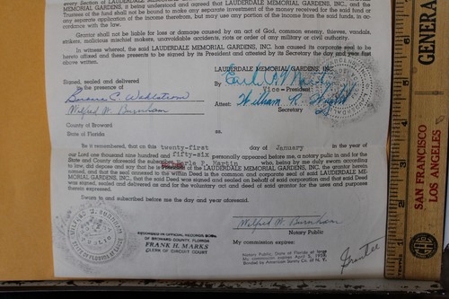 Estampillas documentales de 1956 Deed Perpetual Enterment Lauderdale Memorial Gardens FL - Imagen 4 de 4