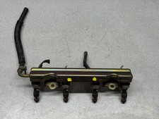 Nissan Micra III K12 Einspritzleiste mit Einspritzventil Einspritzdüse