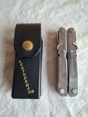 Leatherman Super Tool 200  mit Lederholster
