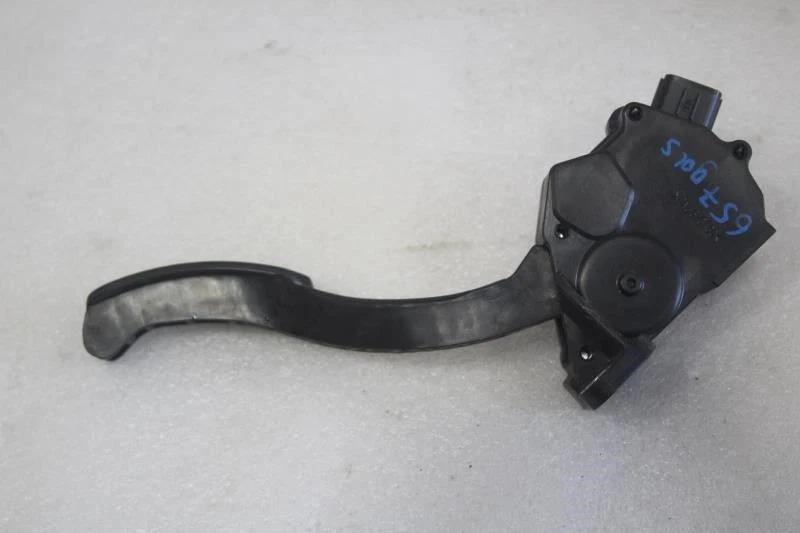 Pedal acelerador Lexus RX450H 2010 2011 2012 2013 2014 2015 Foto 2 de 4