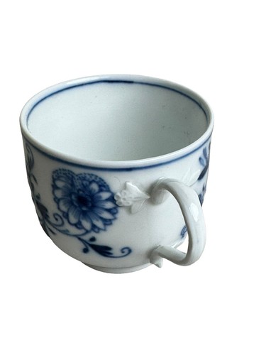 Vintage MEISSEN Green Ivy Vine DEMITASSE 1 Blue cups & 2 saucers - Picture 6 of 11