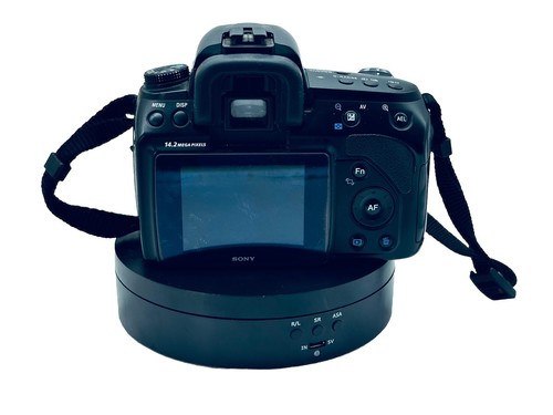 Fotocamera Sony Alpha 450 con 1 Sony 1855 mm 1 Tamron SP 10-24 mm 1 Sigma DG 70-300 - Foto 5 di 24