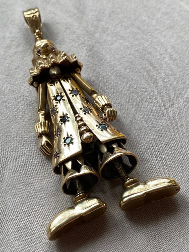 Vintage 9ct Gold Clown/ Rag doll 