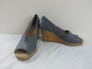 toms canvas wedges