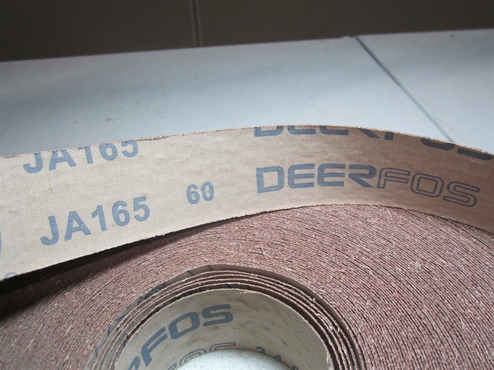 Deerfos (JA165) PAI 10947 11/2" x 50 Yards 60Grit Premium Sandpaper