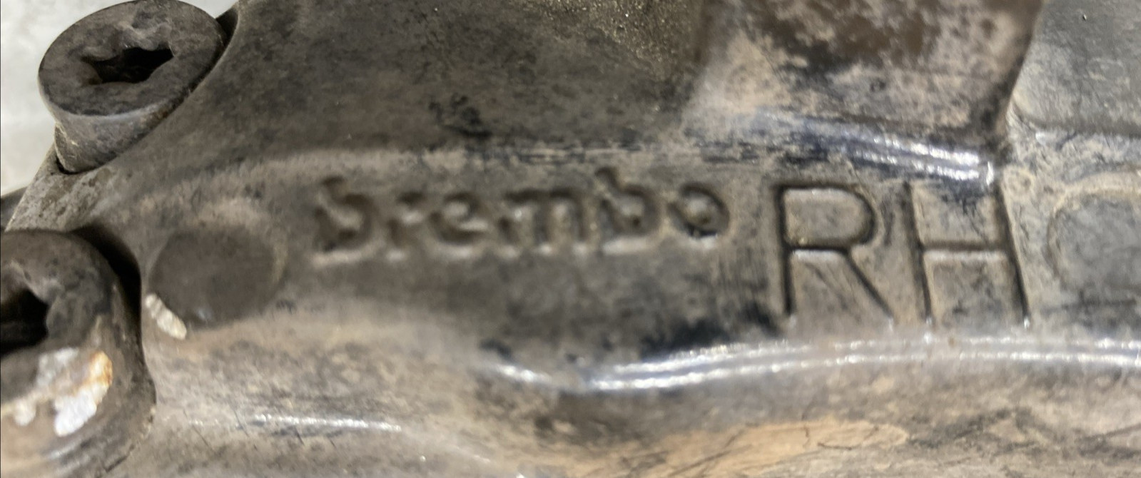 04-08 Maserati Quattroporte M139 Front Passenger Brake Caliper Brembo 20833300