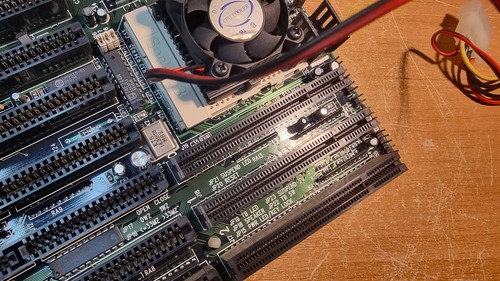 Hsing Tech Enterprise - 486 um8498F + i486DX2-66MHz + 8MB Ram - 第 3/11 張圖片