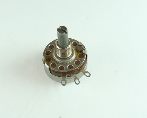 030943 ALLEN BRADLEY POTENTIOMETER 15 KOHM, 2W ROTARY - Picture 1 of 1