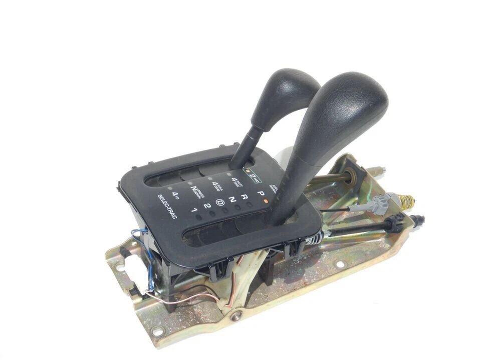 99-04 Jeep Grand Cherokee WJ Selec-Trac Automatic Floor Shifter Shift Assembly - Image 2 of 2